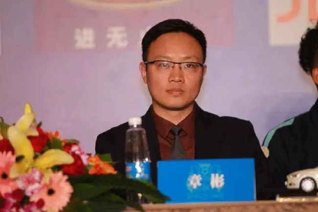 亚洲精品一区二区三区蜜桃久